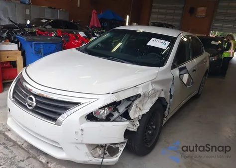 2013 Nissan Altima 2.5 S из США, поврежденный, VIN 1N4AL3AP8DN512662